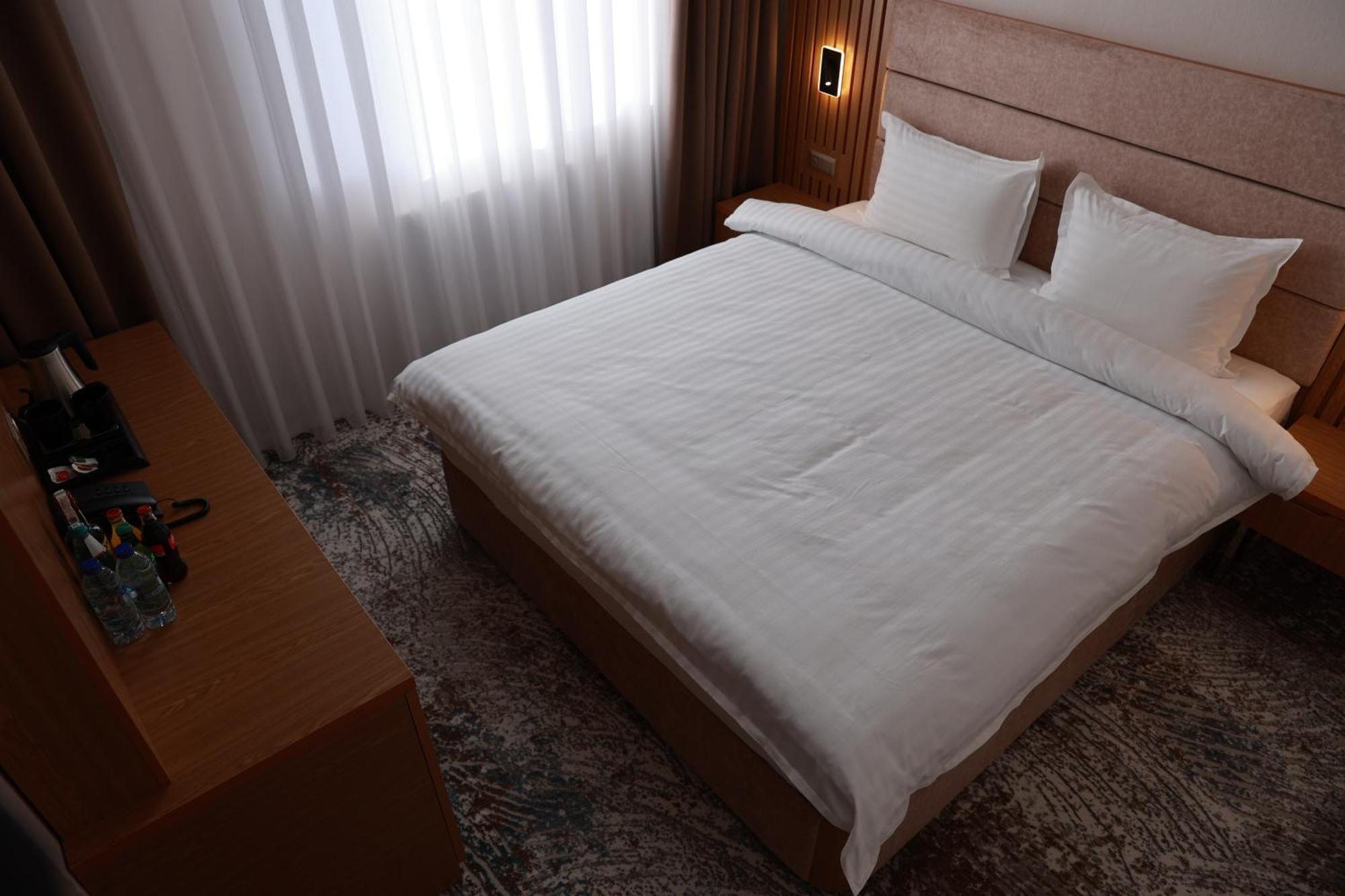 Damir Hotel Nukus Eksteriør billede