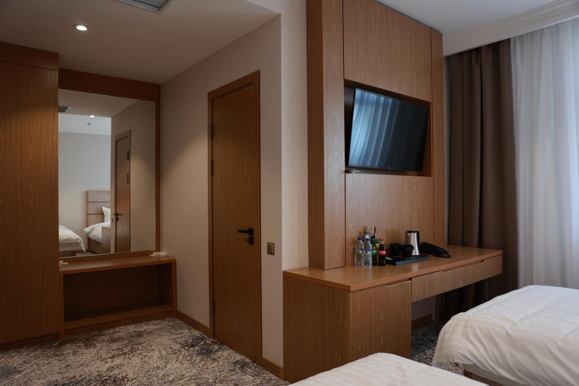 Damir Hotel Nukus Eksteriør billede