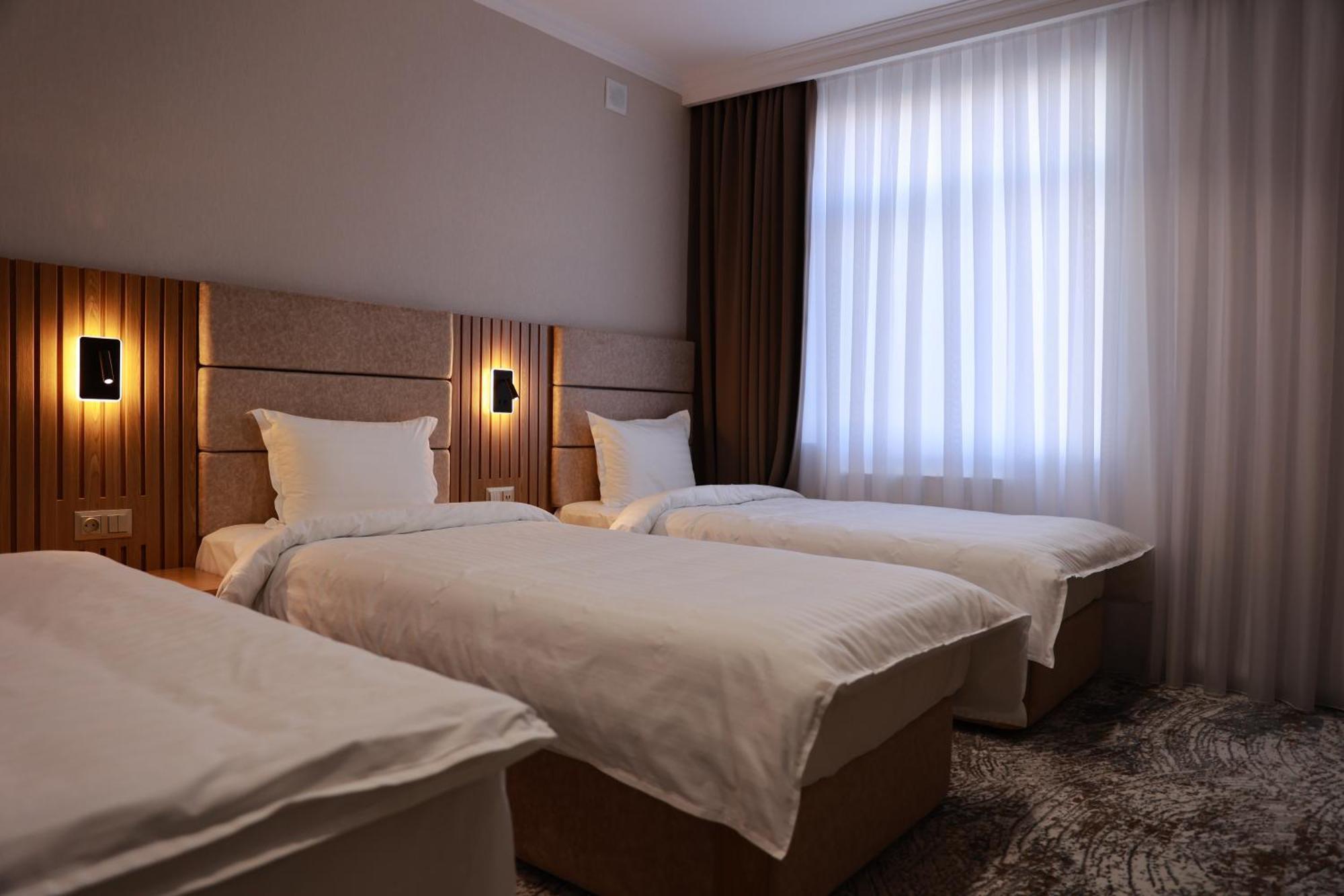 Damir Hotel Nukus Eksteriør billede